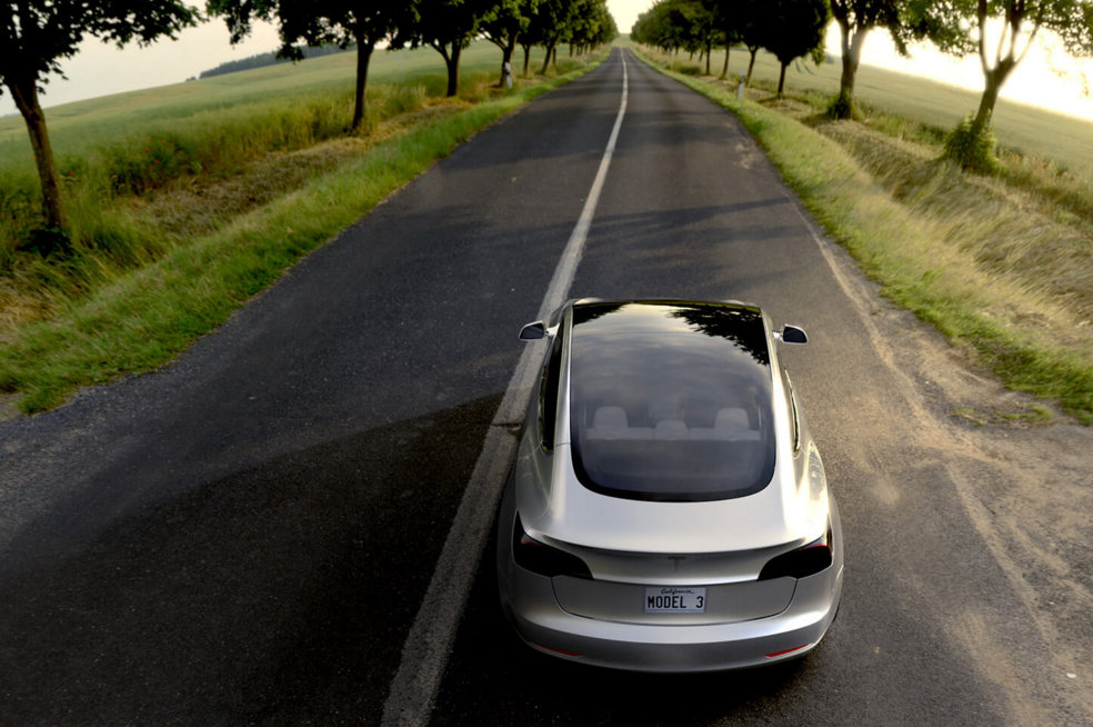 tesla 3 2