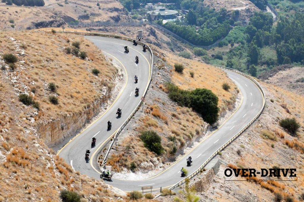 מאות אופנועים מטפסים אל מבוא חמה...