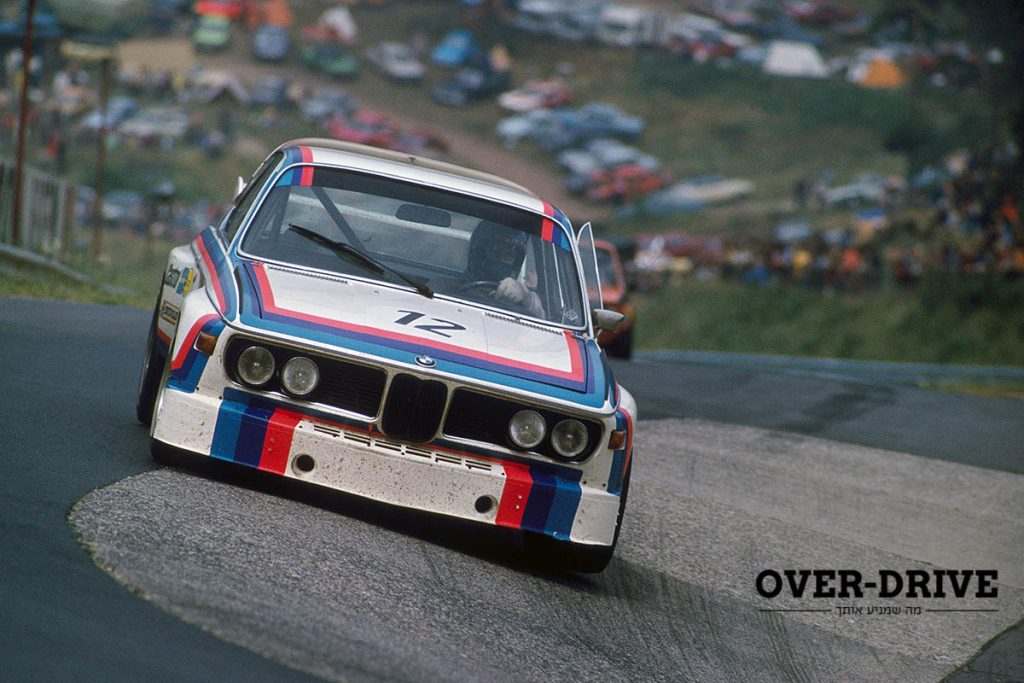 האנס שטוק וב.מ.וו 3.0 CSL נכנסים לקרוסל ברינג.