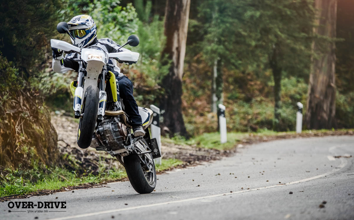 הוסקוורנה 701 סופרמוטו