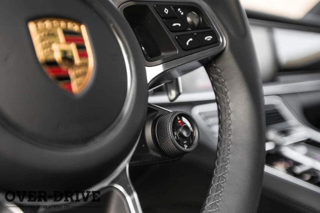 פורשה פנמרה ספורט טוריזמו