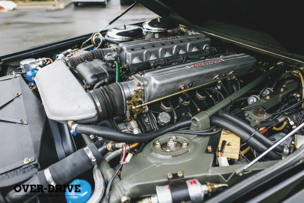 למבורגיני LM002