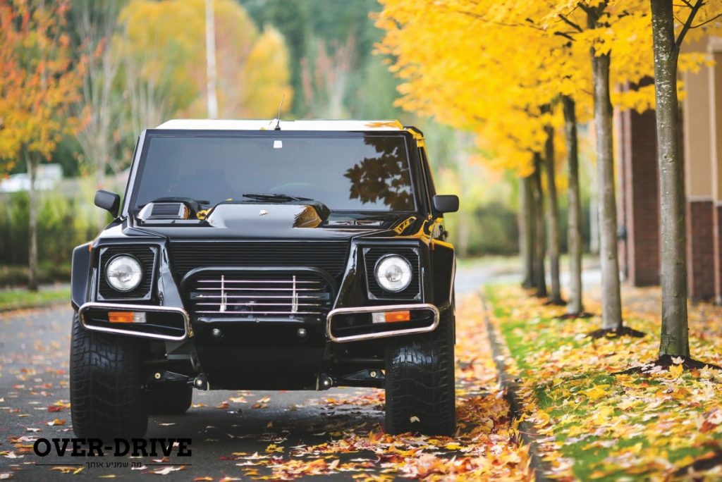 למבורגיני LM002