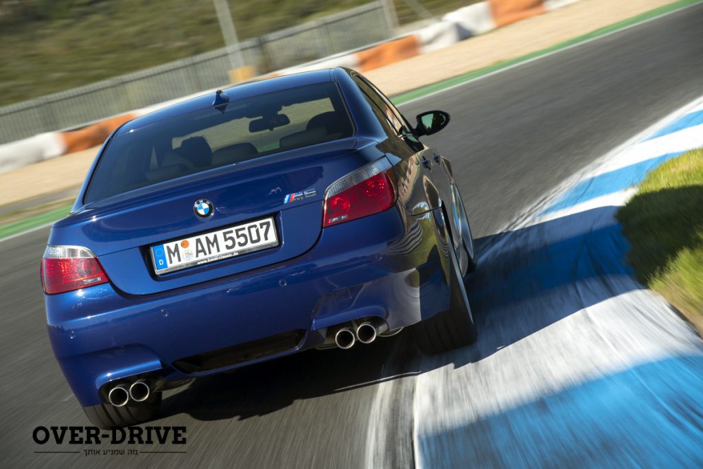 ב.מ.וו M5 דורות