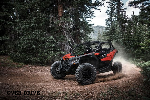 קאן-אם מאבריק X3 900