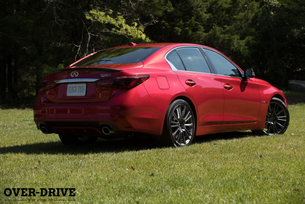 אינפיניטי Q50