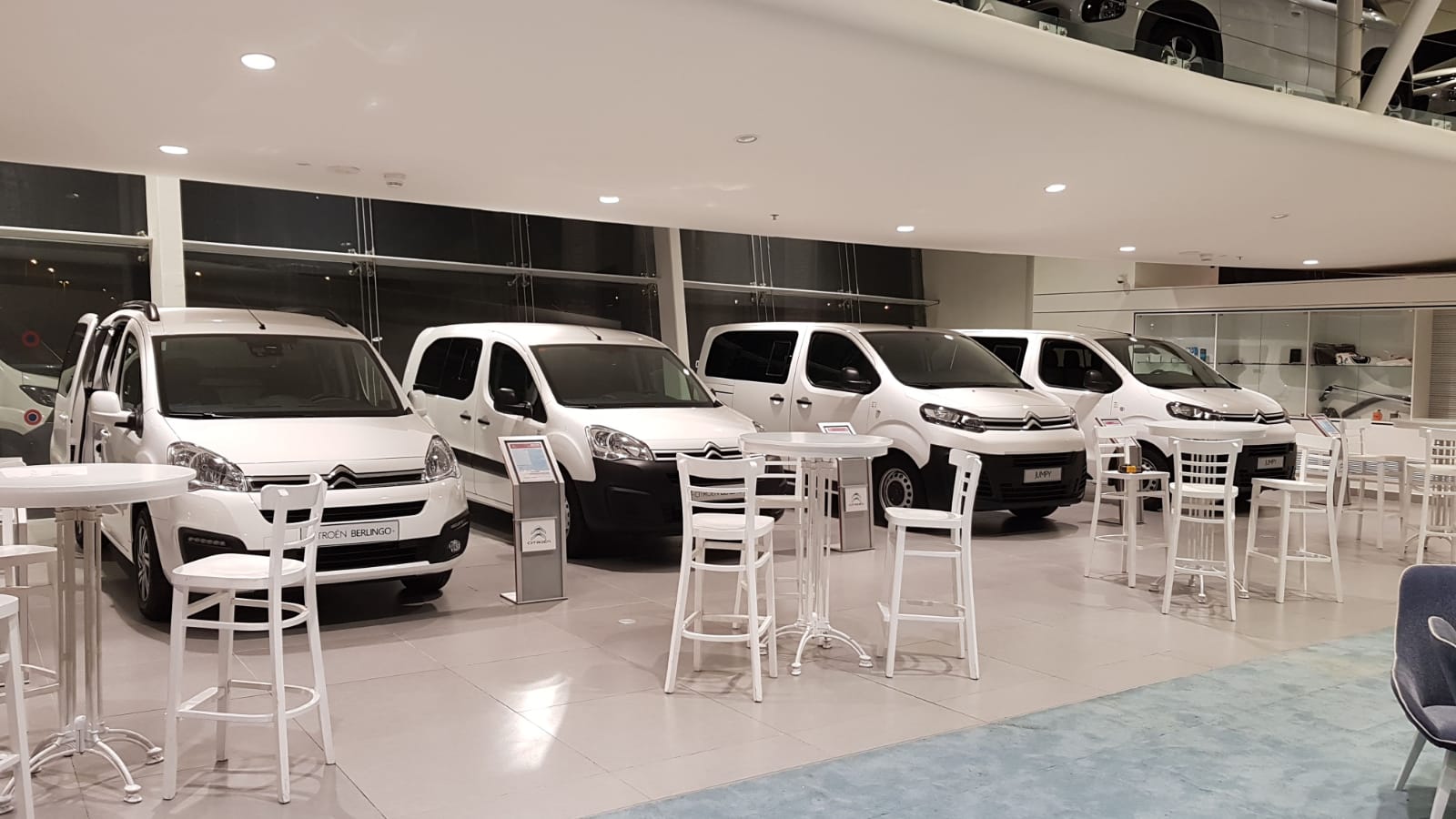 ימי מכירות: מסחריות של סיטרואן ופיג'ו