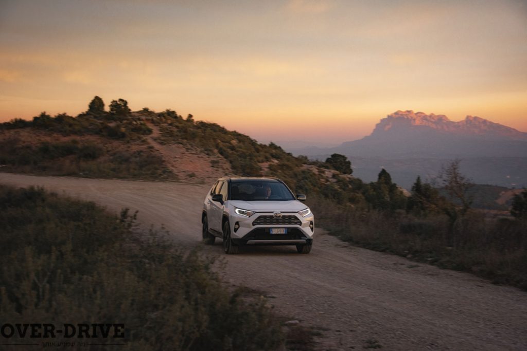 טויוטה ראב 4 החדש: נהיגה ראשונה (השקה עולמית)