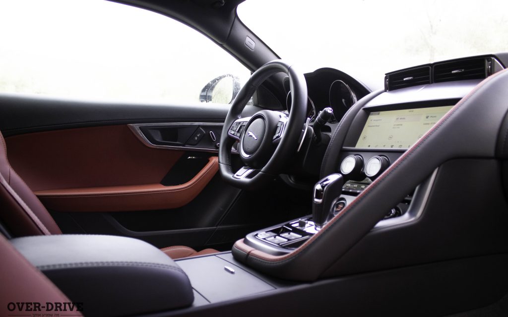 נהיגה ראשונה: יגואר F-טייפ 2.0 ל'