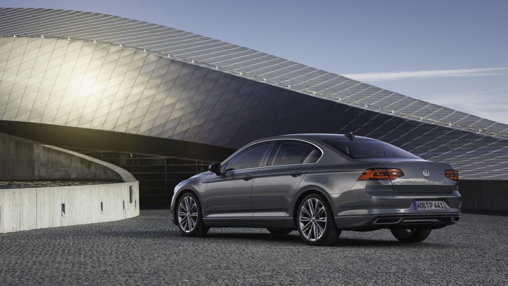 פולקסוואגן פאסאט (נהיגה ראשונה): סולידית