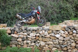 אפריליה טוארג 660