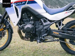 הונדה טרנסאלפ 750