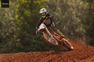 טריומף TF250 X