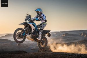 CF מוטו 1000MT X