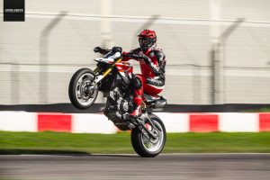 דוקאטי היפרמוטארד V2