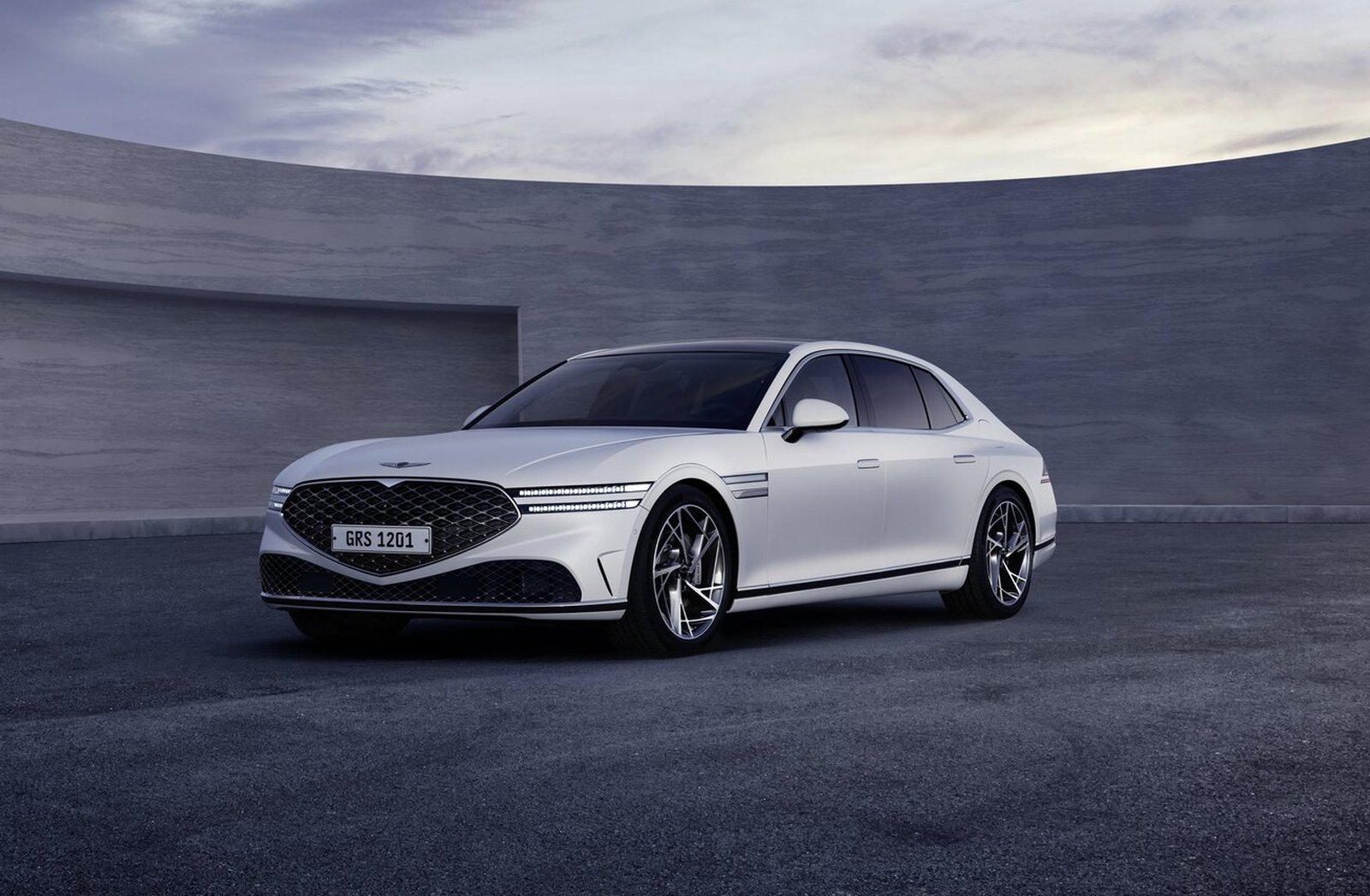 ג'נסיס G90