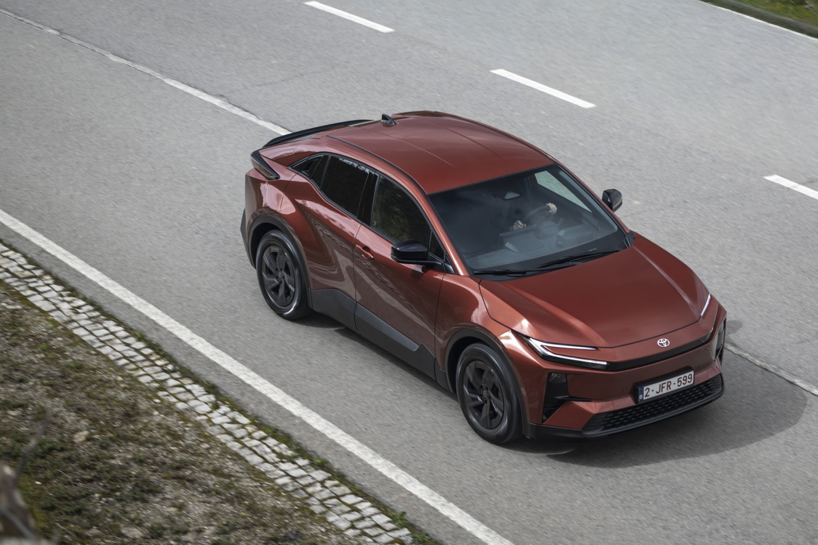 טויוטה C-HR+