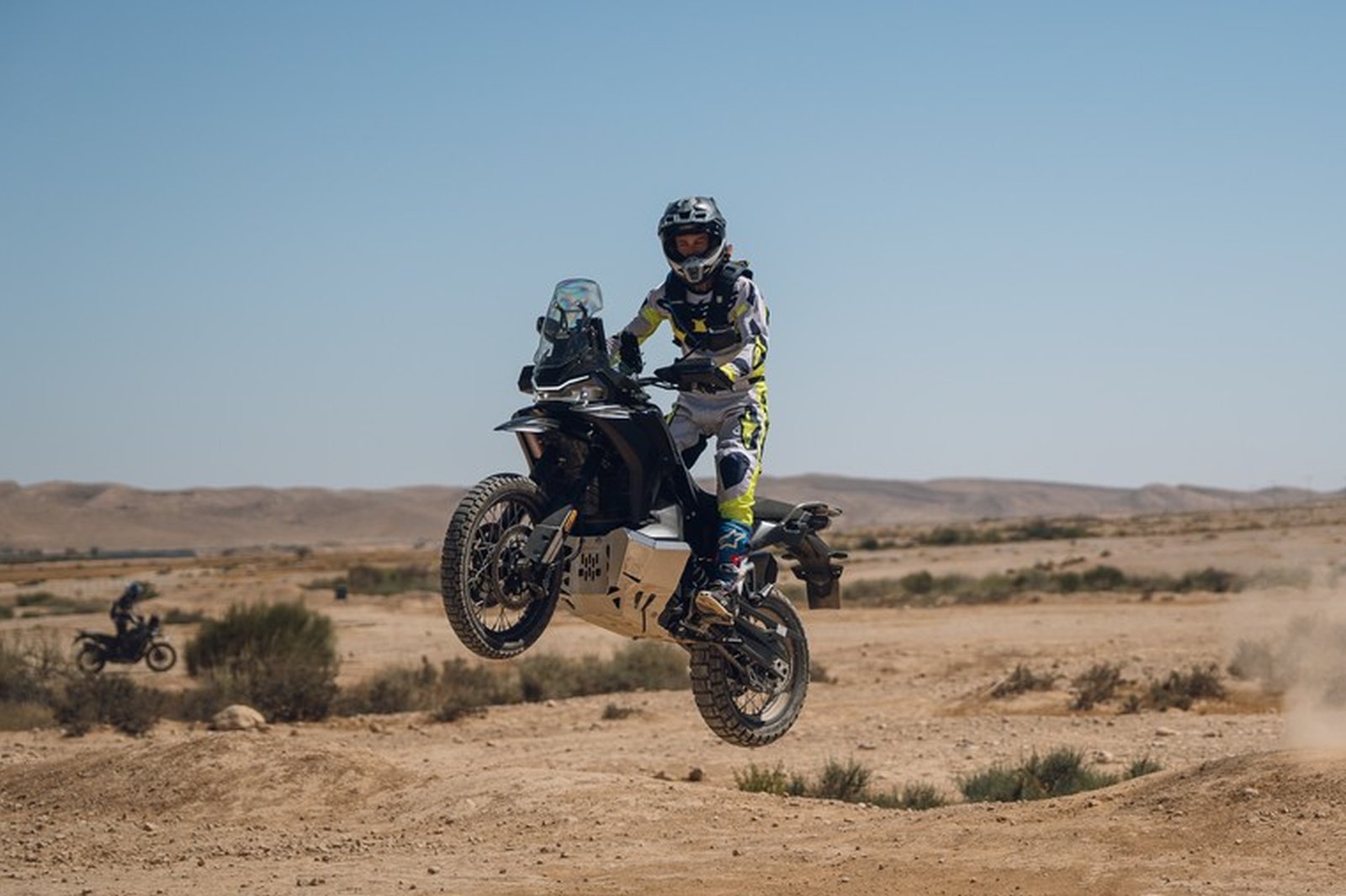 CF מוטו 1000MT-X