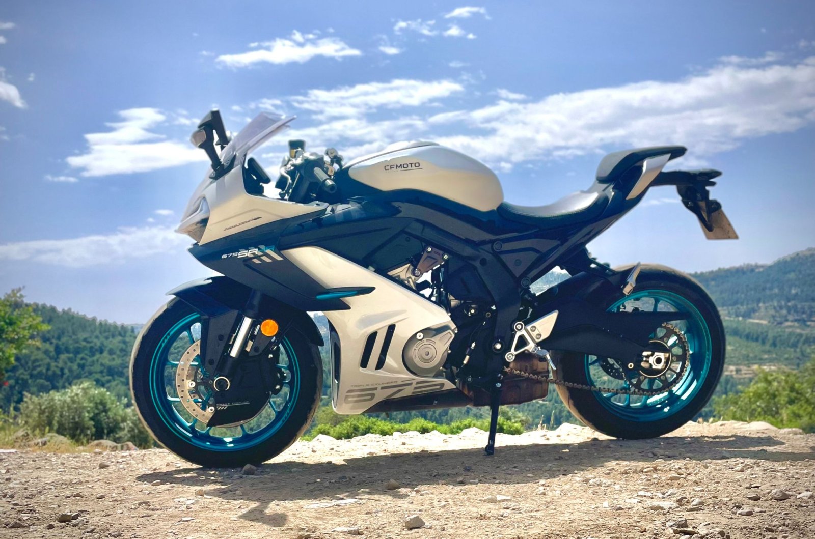 CF מוטו 675SR-R