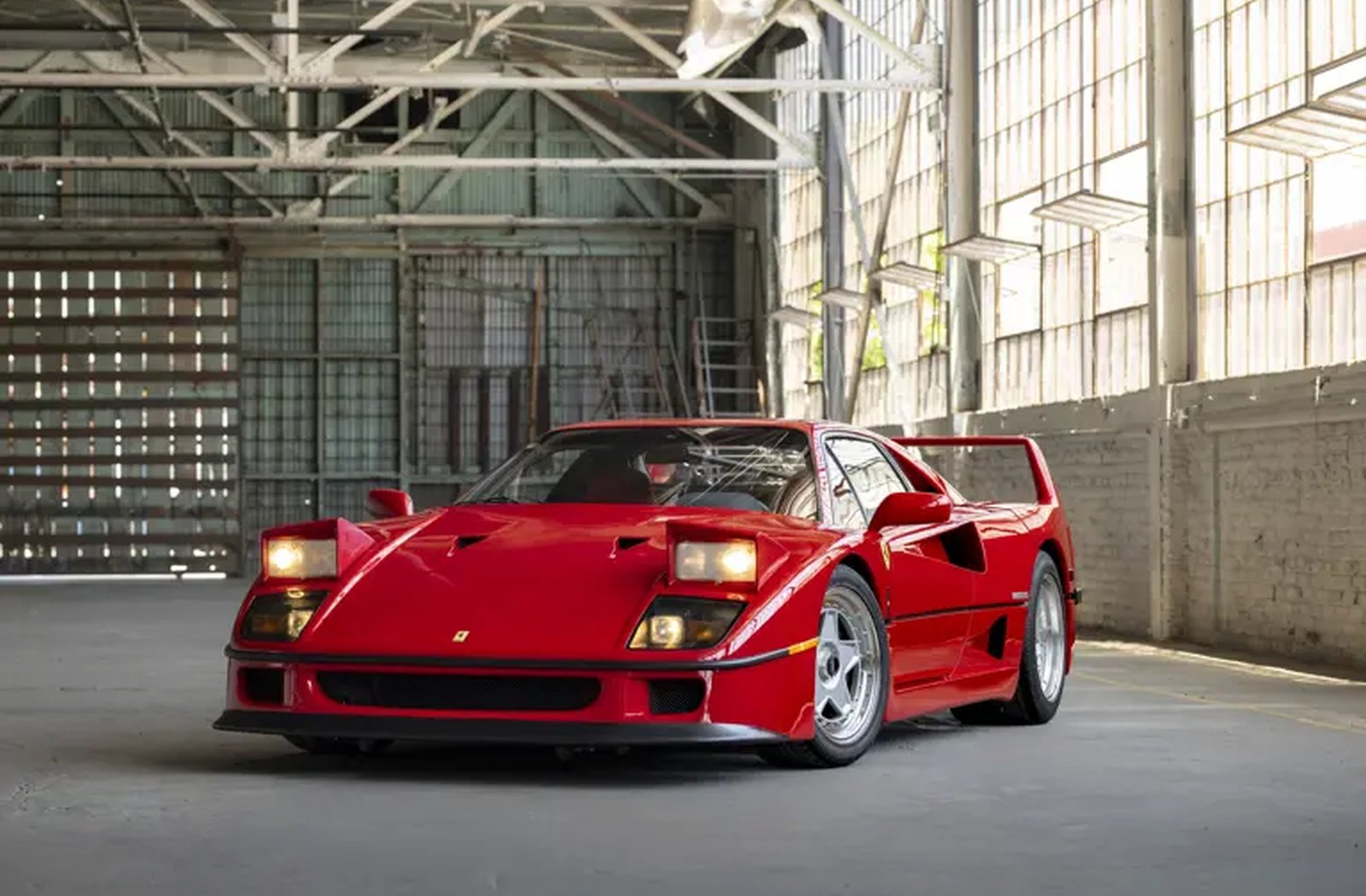 פרארי F40