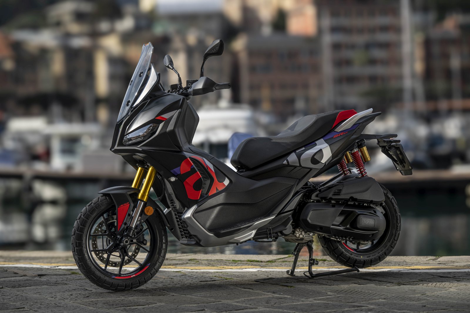 אפריליה SR GT 400