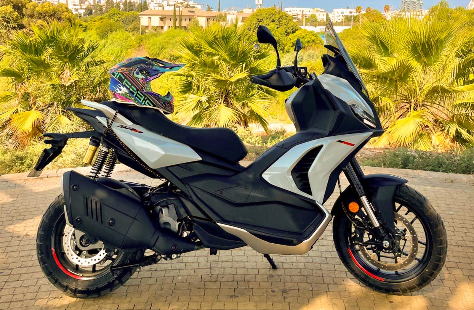 אפריליה SR GT 400 בישראל